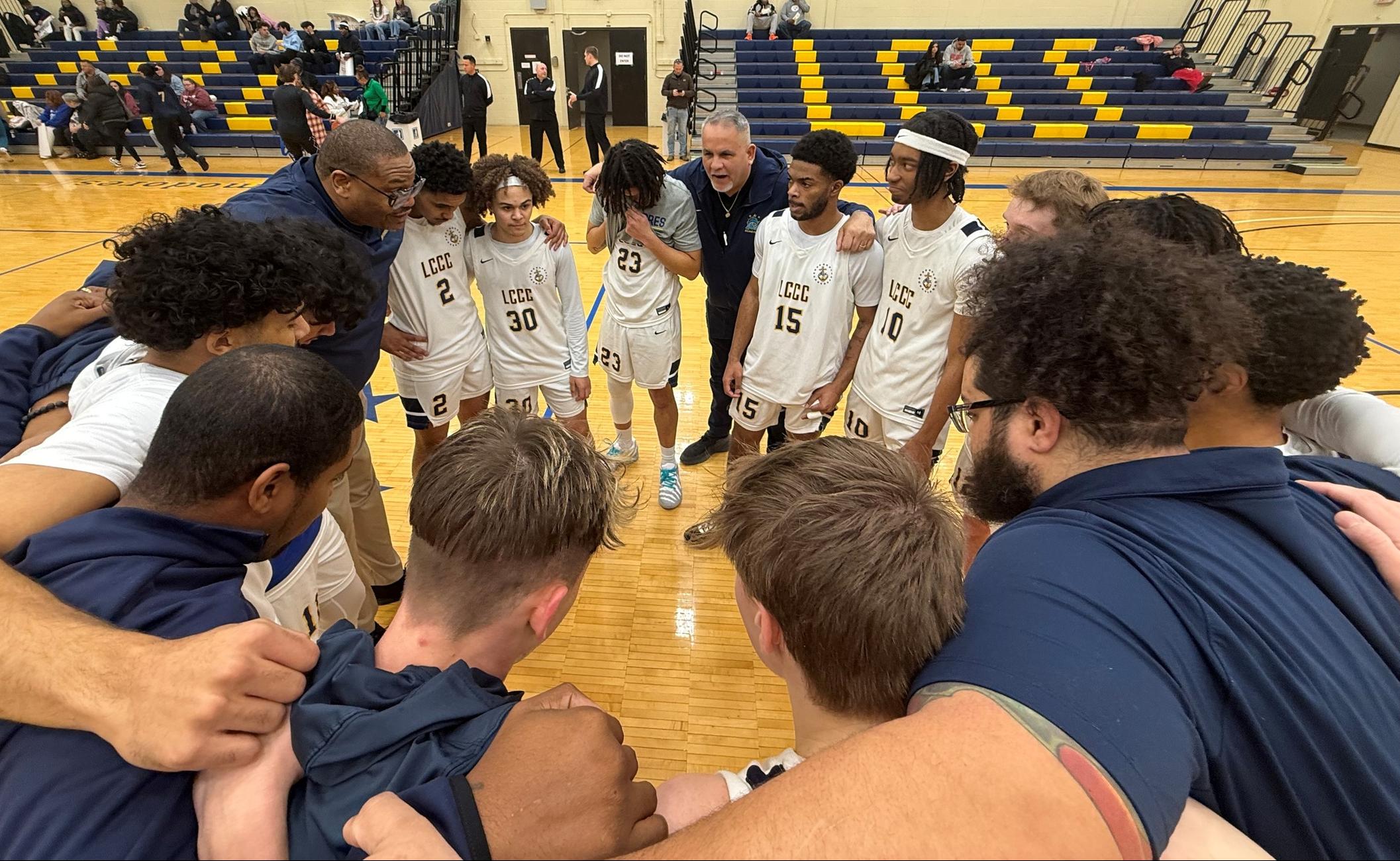 LCCC Men's Basketball Team