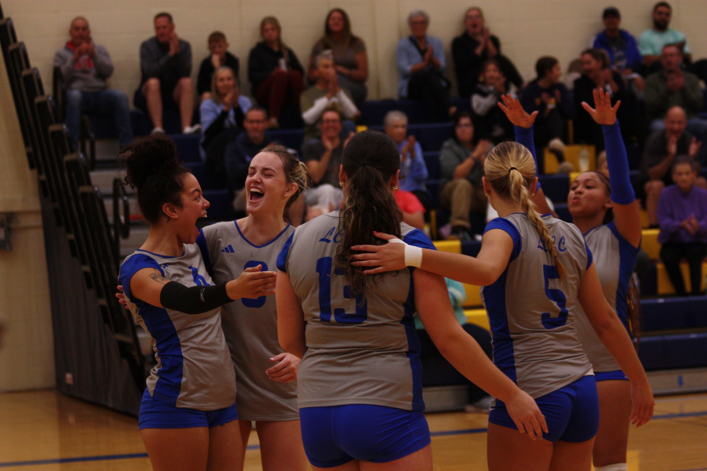 LCCC Volleyball team