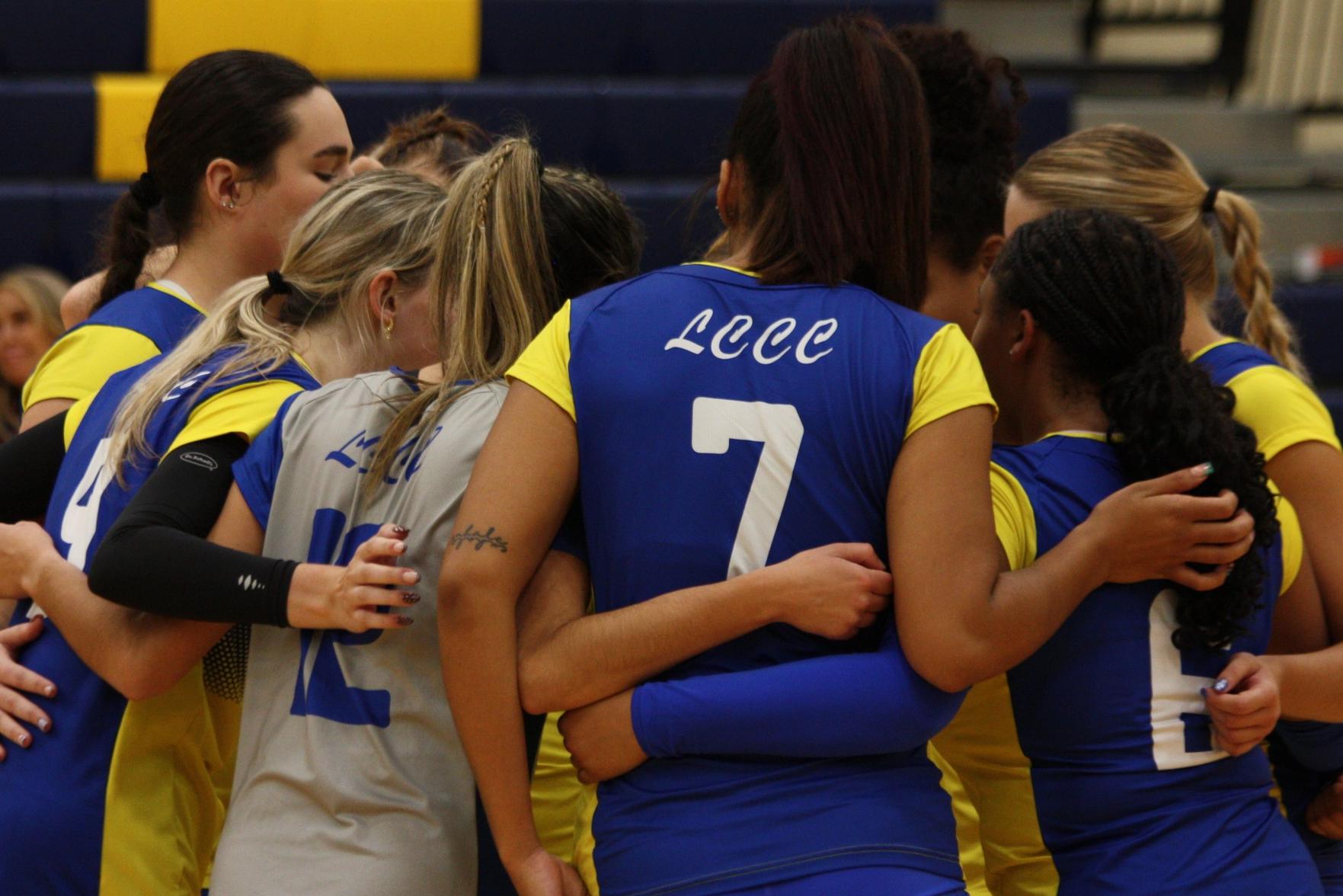 Volleyball Splits Away Matches at Clark State and Edison State